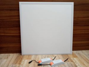 چراغ توکار 60 در 60